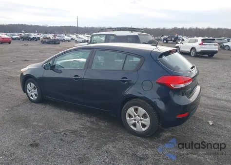 2017 Kia Forte Lx z USA, uszkodzony, nr VIN KNAFK5A82H5677844